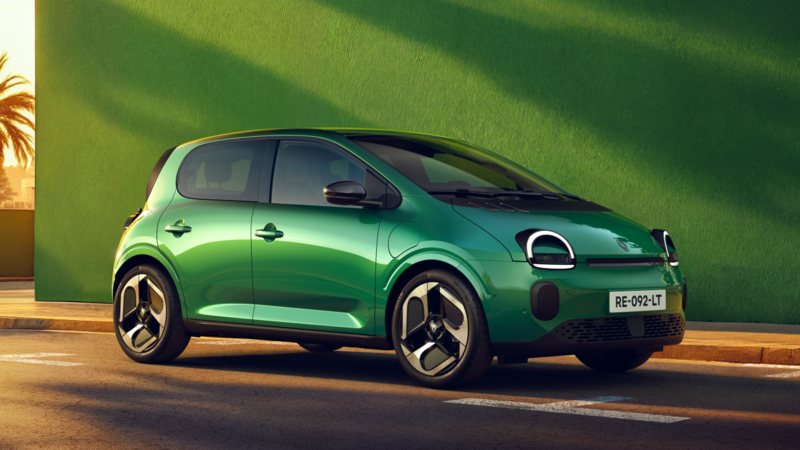 Renault Twingo E-Tech Electric: la leggenda cittadina si reinventa nell&rsquo;era elettrica [VIDEO]