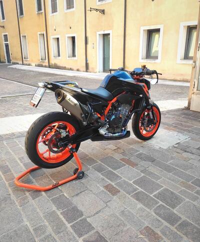 KTM 890 Duke R (2022 - 23) usata