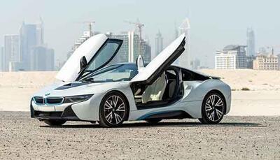 All&rsquo;asta la BMW i8 di Maradona: ecco quanto pu&ograve; valere l&rsquo;auto del Pibe de Oro