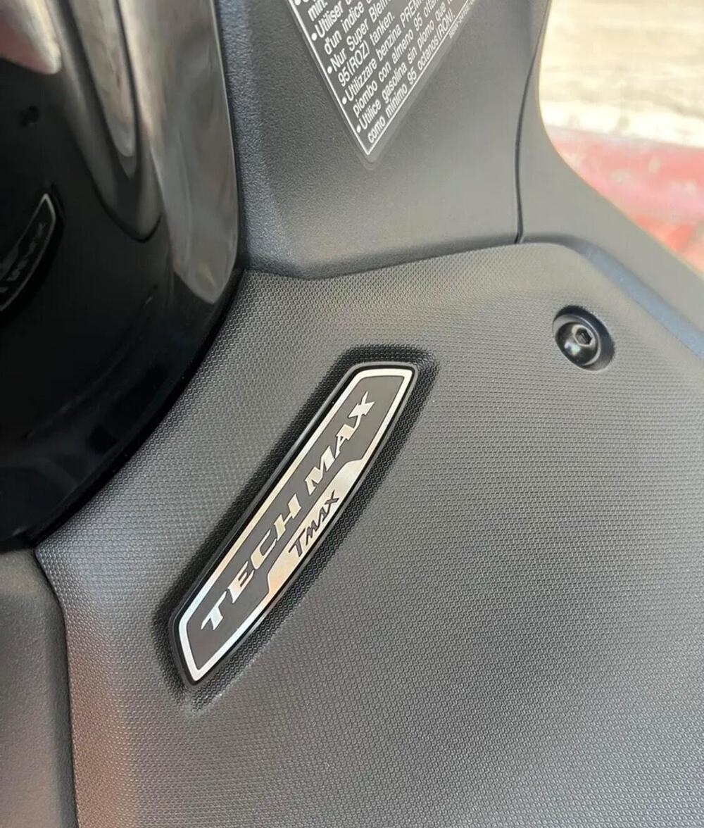 Yamaha T-Max 560 Tech Max (2022 - 24) (4)