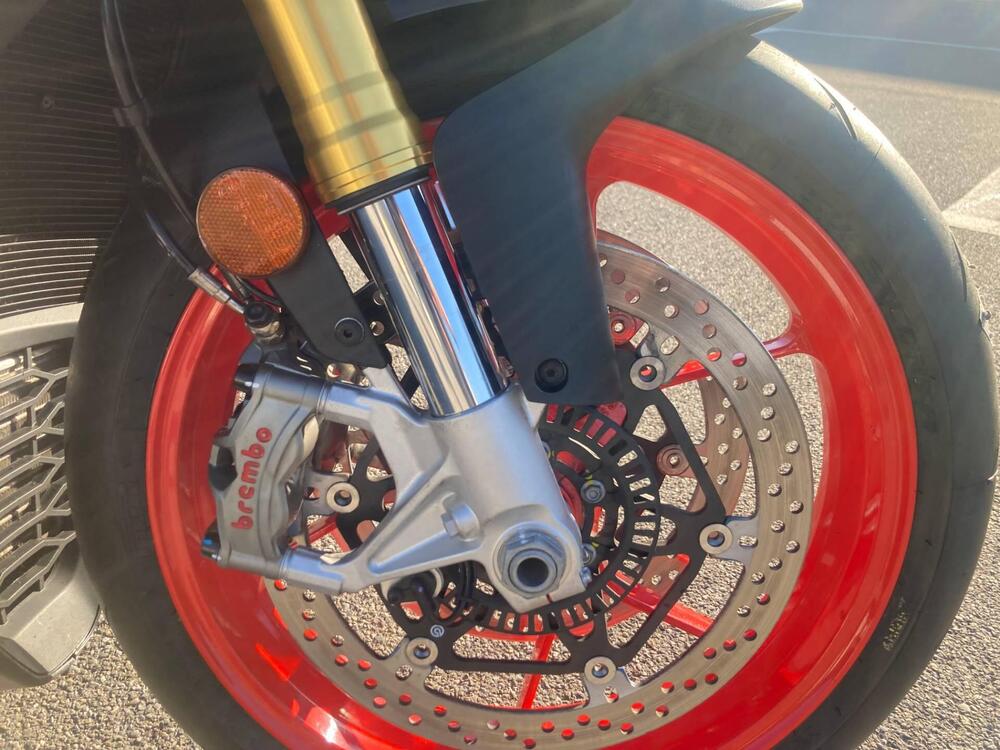 Aprilia RSV4 1100 (2021 - 24) (4)