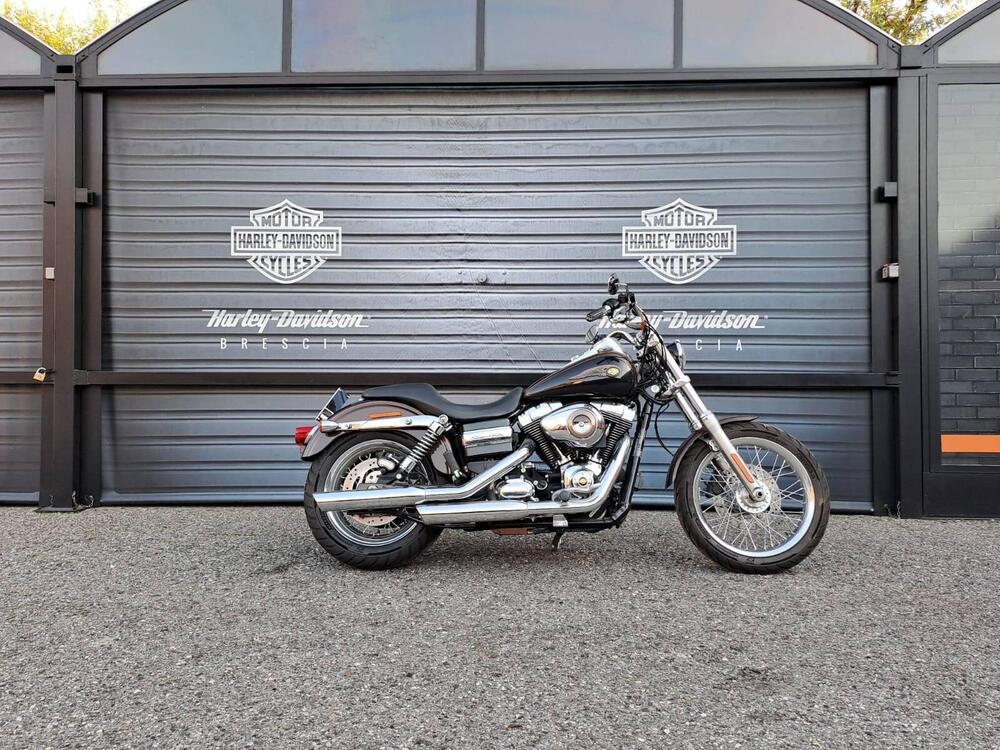 Harley-Davidson 1584 Super Glide Custom (2008 - 13) - FXDC