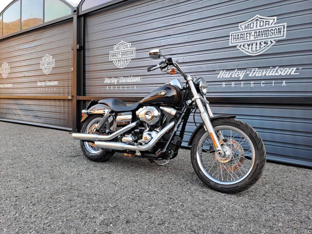 Harley-Davidson 1584 Super Glide Custom (2008 - 13) - FXDC (2)