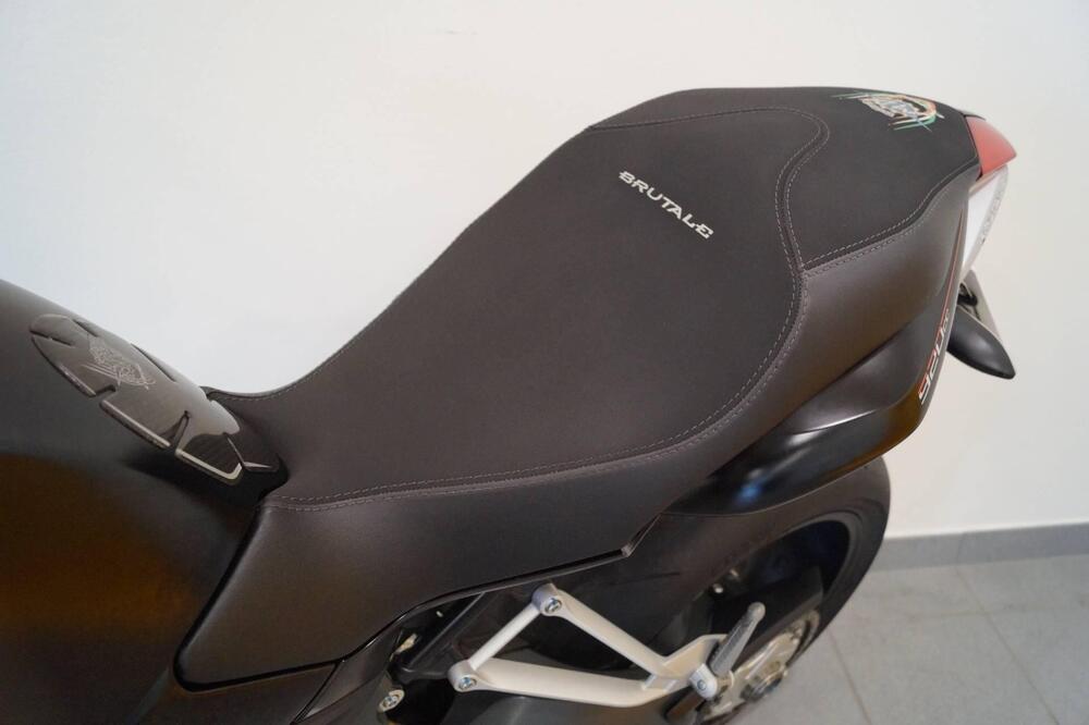 MV Agusta Brutale 920 (2011 - 12) (7)