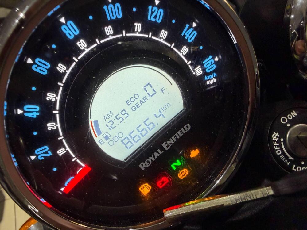 Royal Enfield Meteor 350 (2021 - 26) (6)