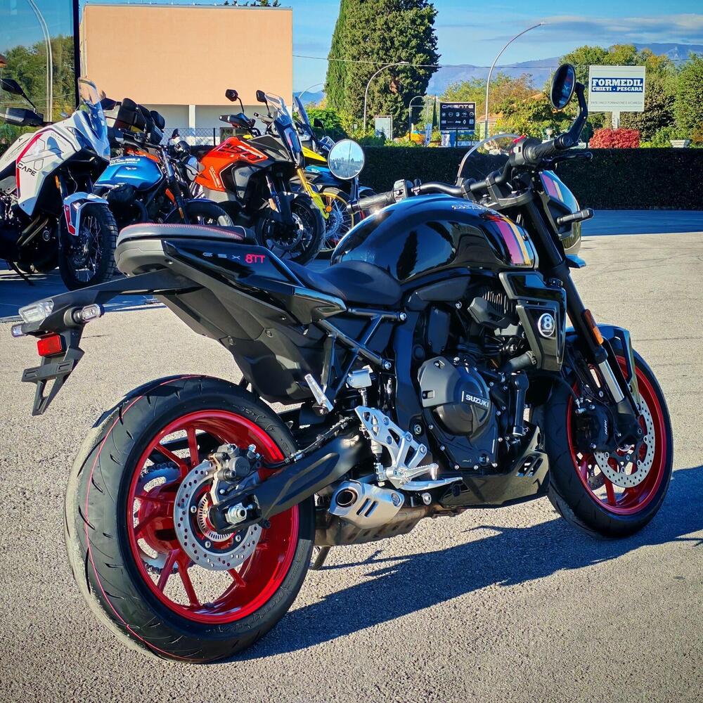 Suzuki GSX-8TT (2025 - 26) (3)