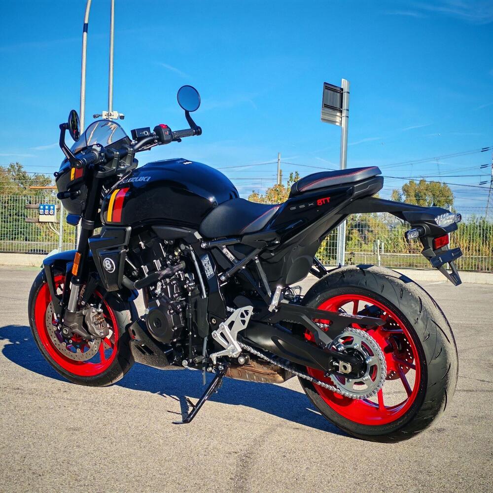 Suzuki GSX-8TT (2025 - 26) (4)