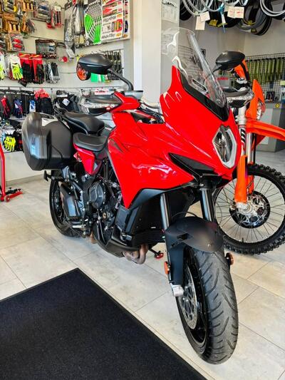 MV Agusta Superveloce 800 (2021 - 25) usata