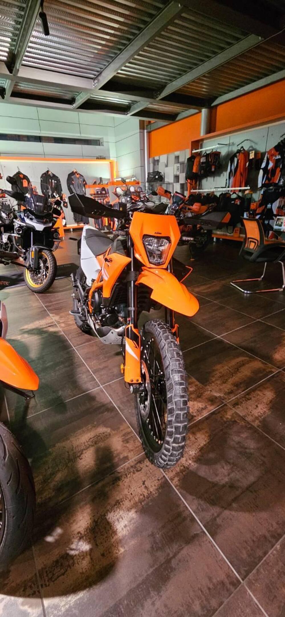 KTM 390 Enduro R (2025 - 26) (16)