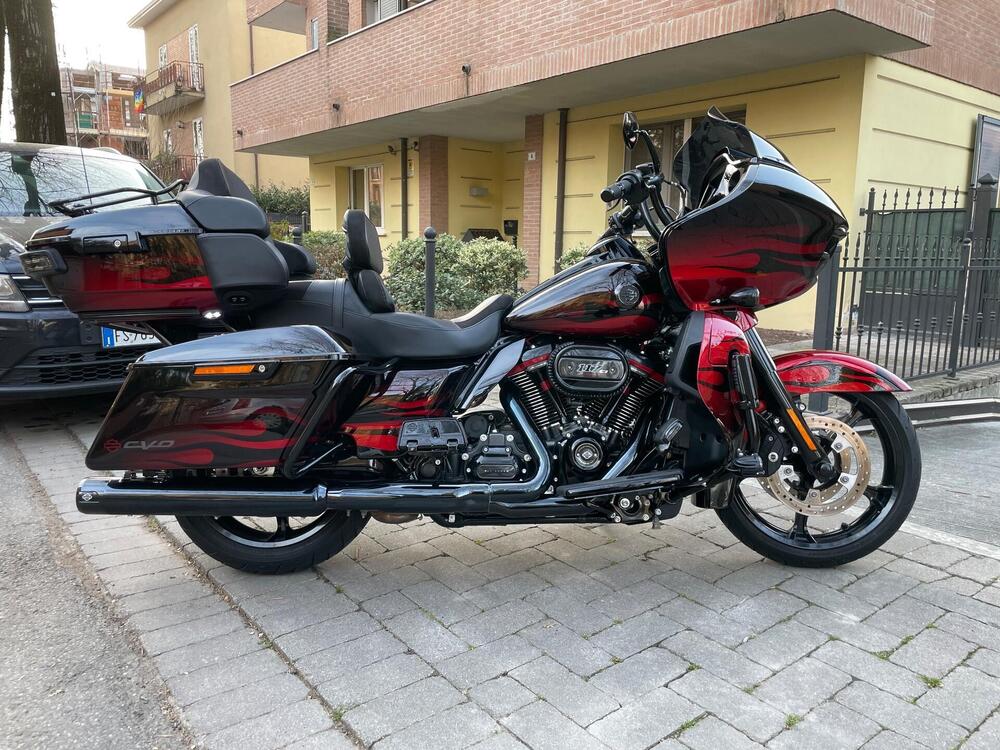 Harley-Davidson CVO Road Glide Limited (2022) (4)