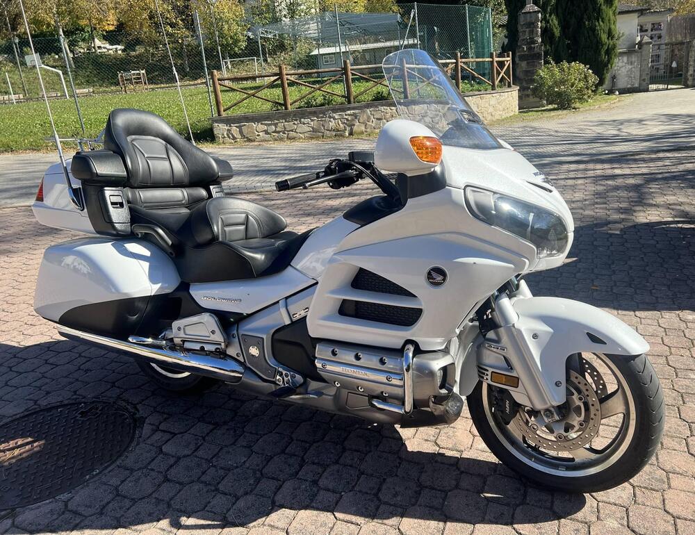 Honda GL 1800 Gold Wing (2012 - 17) (2)