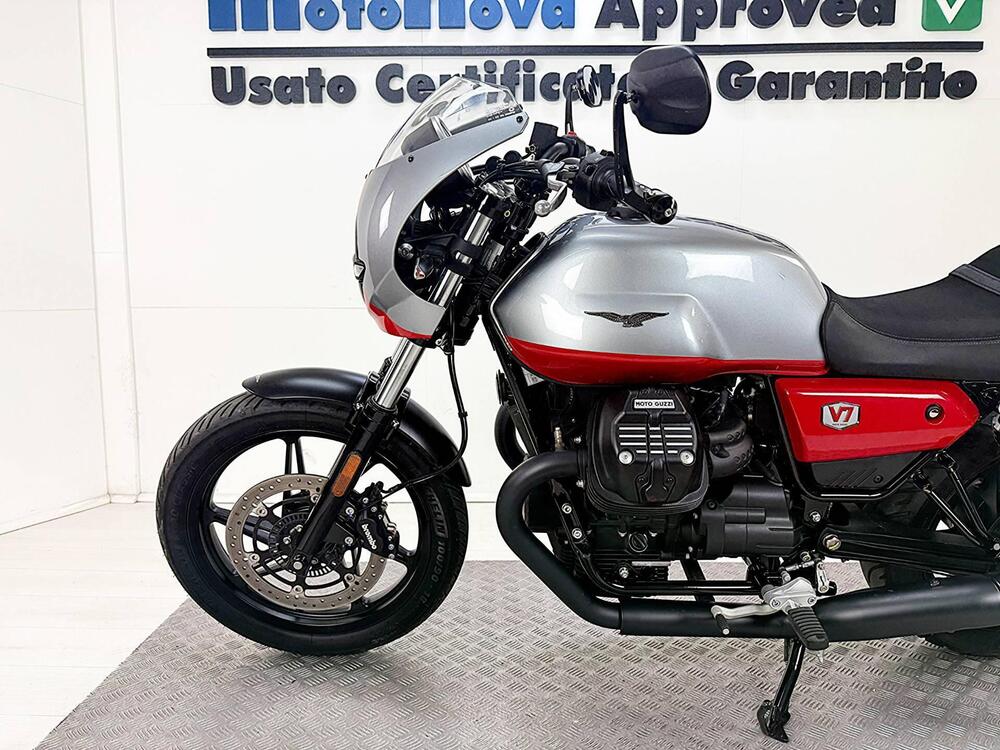 Moto Guzzi V7 Stone Corsa (2023 - 25) (15)