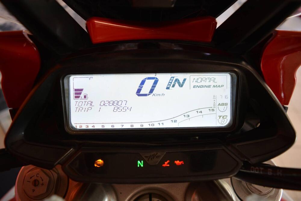 MV Agusta Stradale 800 EAS ABS (2015 - 17) (19)