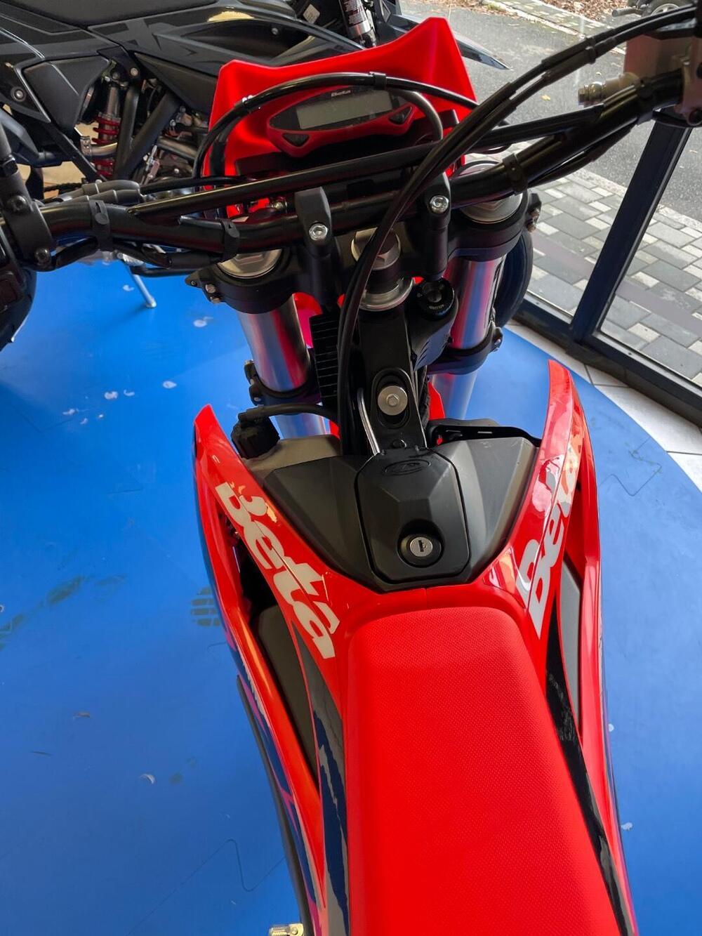 Betamotor RR 125 4T Enduro T (2025 - 26) (5)