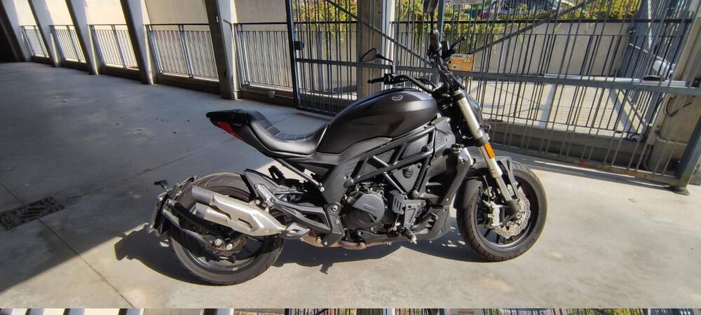 Benelli 502 C (2021 - 25)