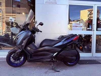Yamaha X-Max 300 (2021 - 24) usata