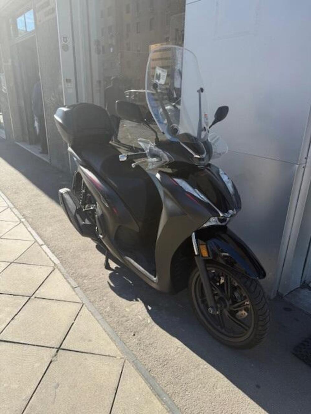 Honda SH 350 Sport (2021 - 24) (4)