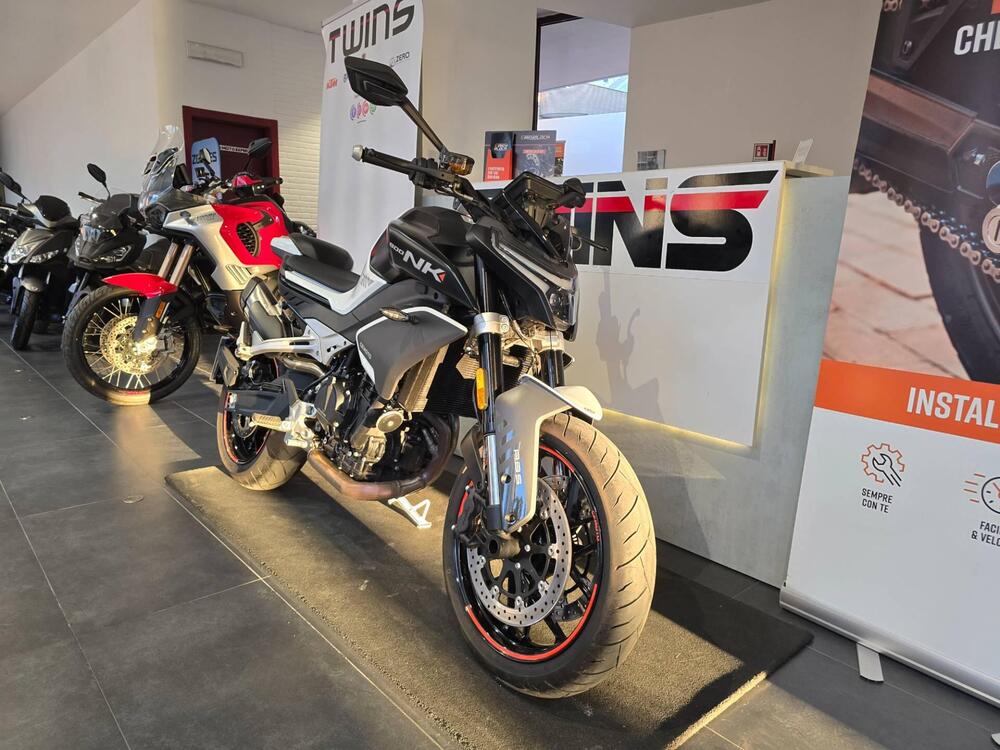 CFMOTO 800NK Advanced (2023 - 26) (2)