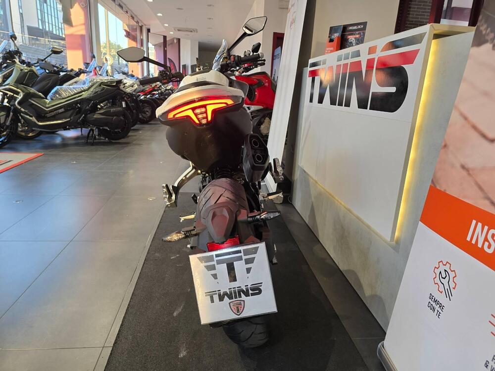 CFMOTO 800NK Advanced (2023 - 26) (6)