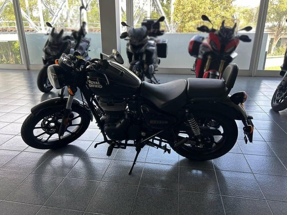 Royal Enfield Meteor 350 (2021 - 26) (4)