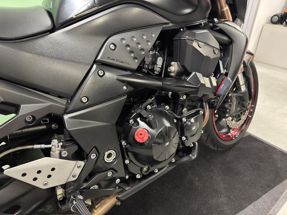 Kawasaki Z 750 R (2011 - 14) (7)
