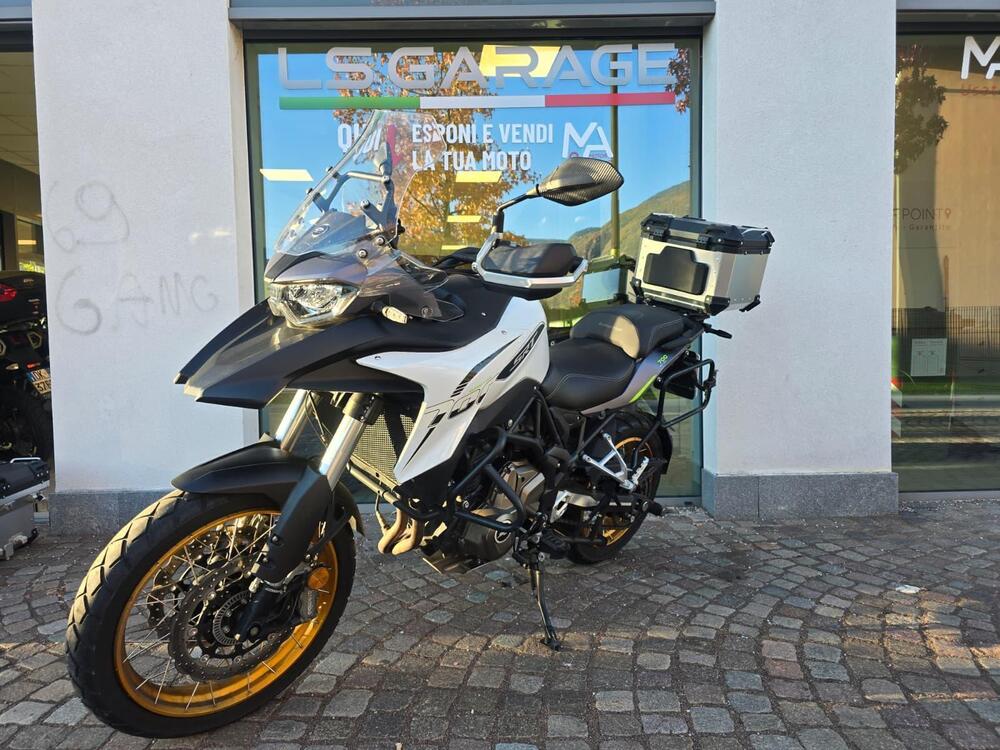 QJ Motor SRT 700 X (2024 - 25) (4)