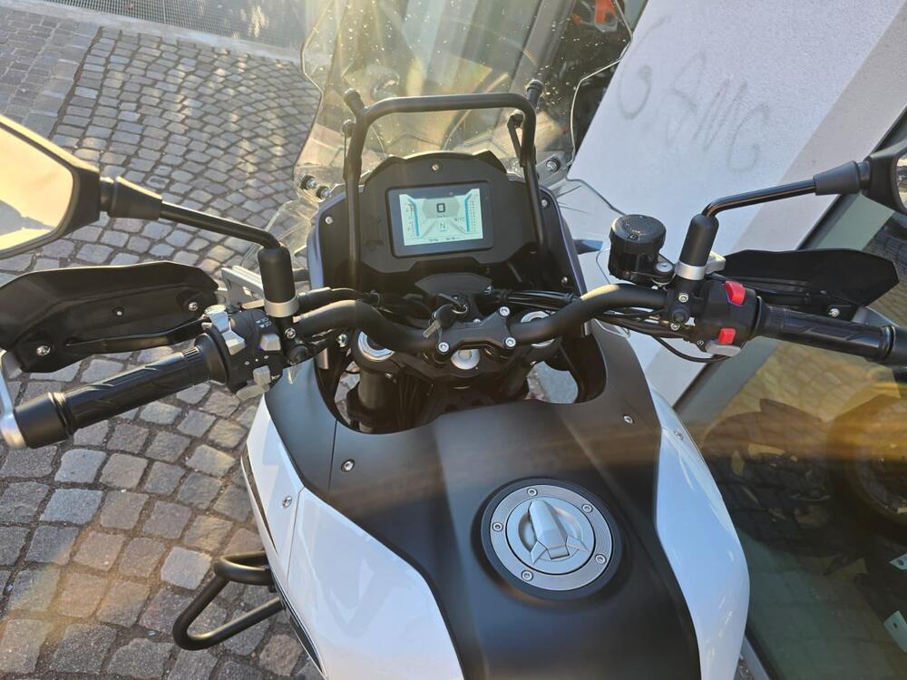 QJ Motor SRT 700 X (2024 - 25) (8)