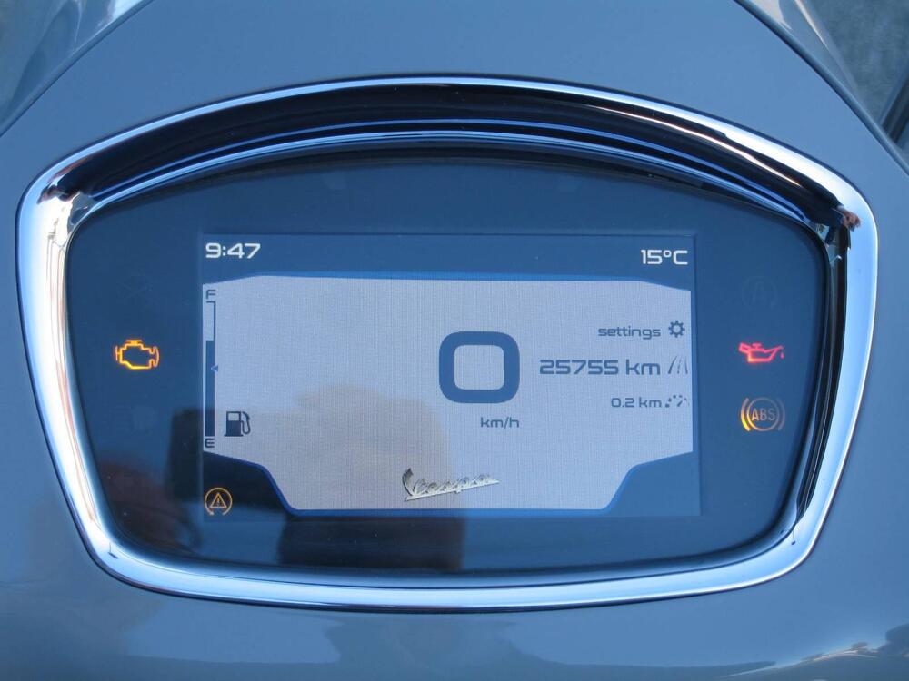 Vespa GTS 300 Hpe Super Tech (2019) (6)