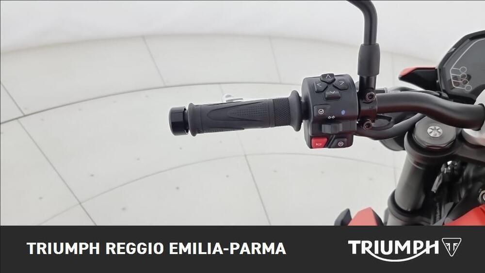 Triumph Street Triple R (2009 - 12) (11)