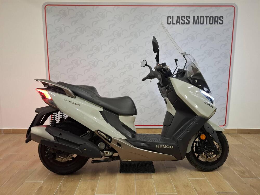 Kymco X-Town 300i City (2021 - 25) (2)