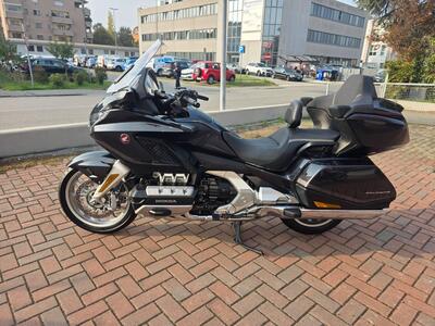 Honda GL 1800 Gold Wing Tour DCT (2021) usata