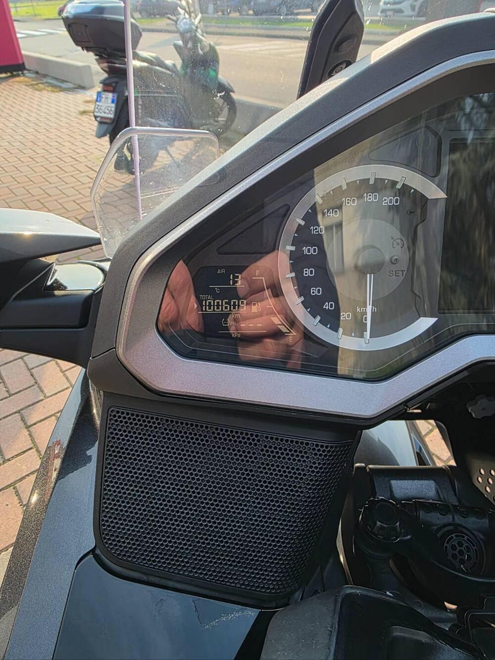 Honda GL 1800 Gold Wing Tour DCT (2021) (11)