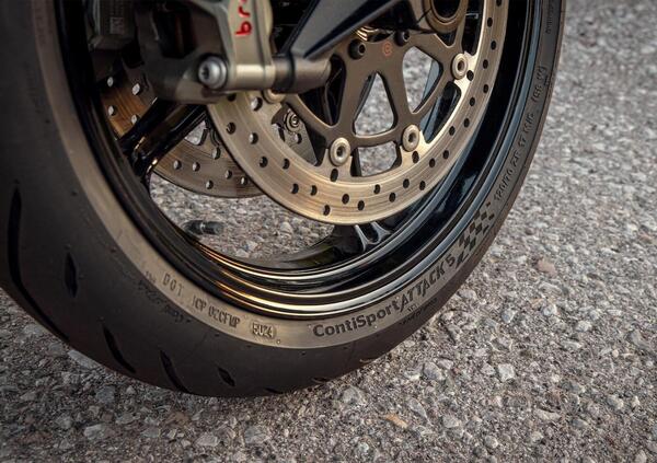 Nuovo ContiSportAttack 5: dalla pista alla strada