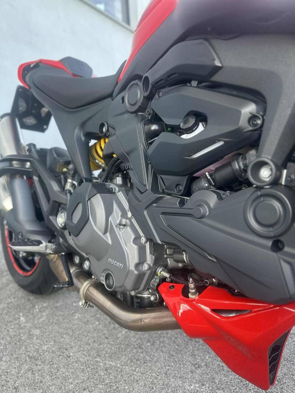 Ducati Monster 937 + (2021 - 25) (5)