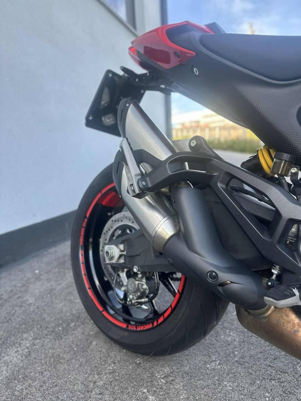 Ducati Monster 937 + (2021 - 25) (13)