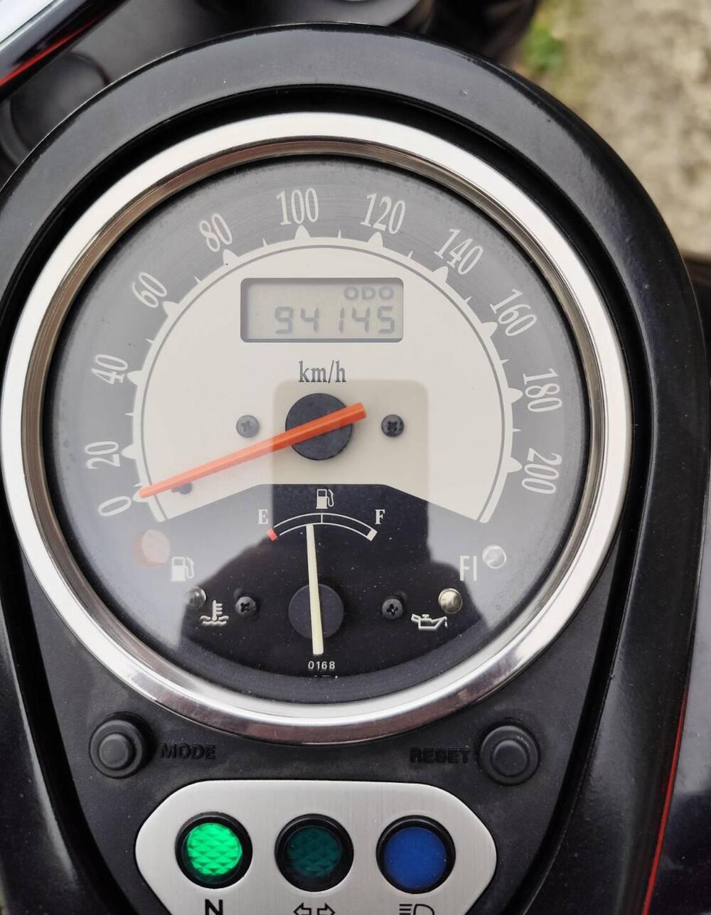 Kawasaki Vulcan VN 900 Classic SE (2011 - 16) (4)