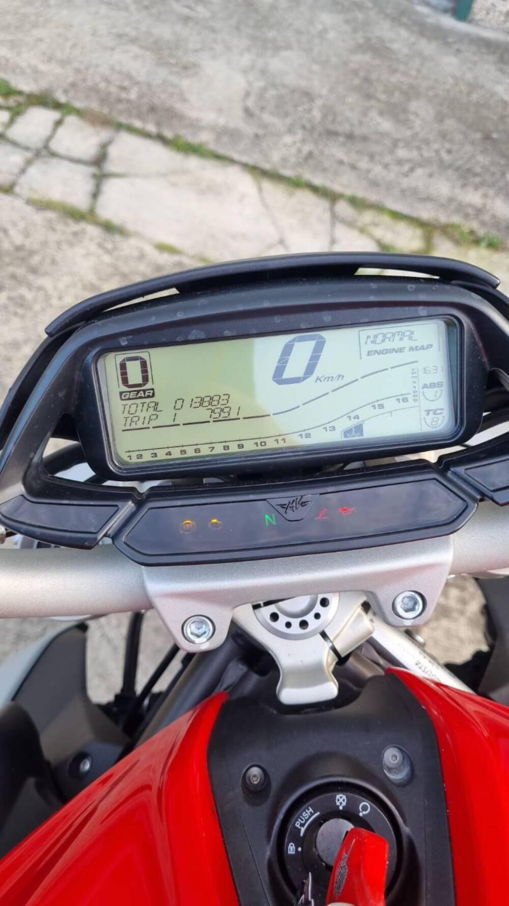 MV Agusta Brutale 800 EAS ABS (2016 - 19) (6)