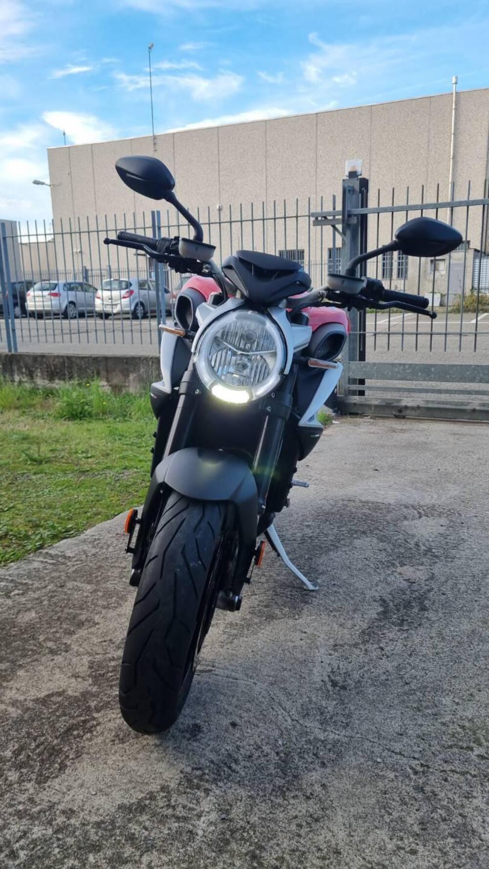 MV Agusta Brutale 800 EAS ABS (2016 - 19) (2)
