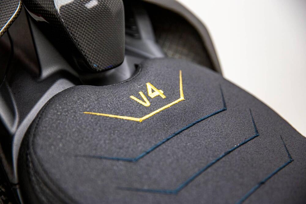 Ducati Streetfighter V4 1100 S (2021 - 22) (10)