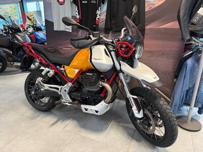 Moto Guzzi V85 TT Evocative Graphics (2021 - 23) usata