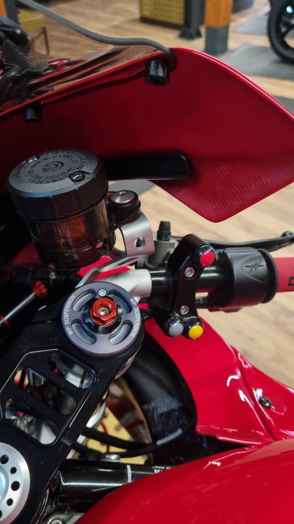 MV Agusta F3 800 RC (2022 - 25) (12)