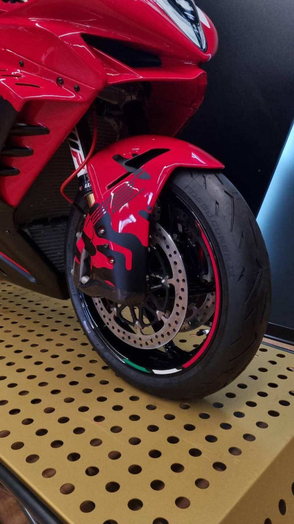 MV Agusta F3 800 RC (2022 - 25) (14)