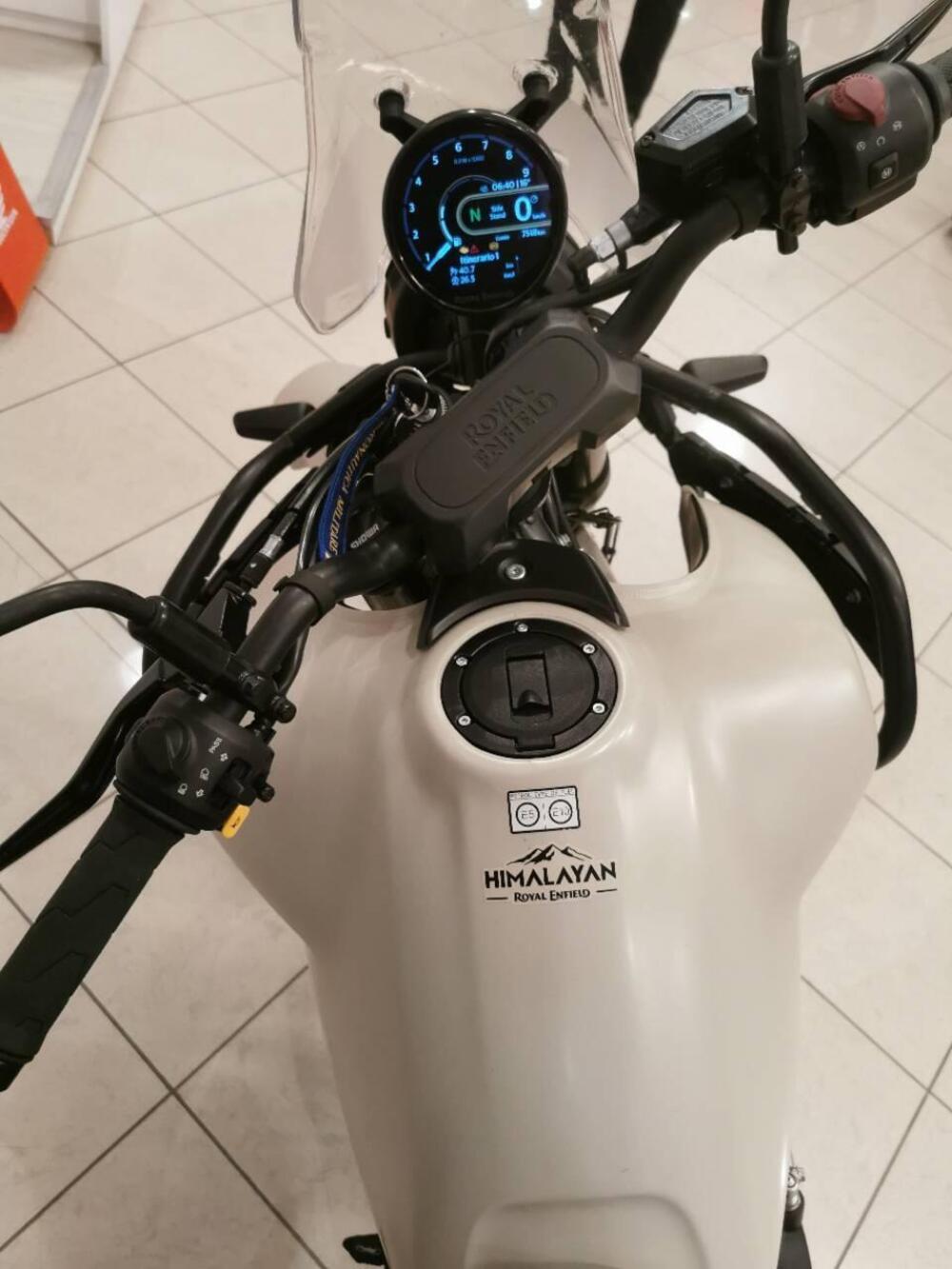 Royal Enfield Himalayan 450 (2024 - 26) (5)