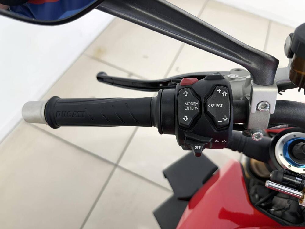 Ducati Streetfighter V4 1100 S (2020) (9)