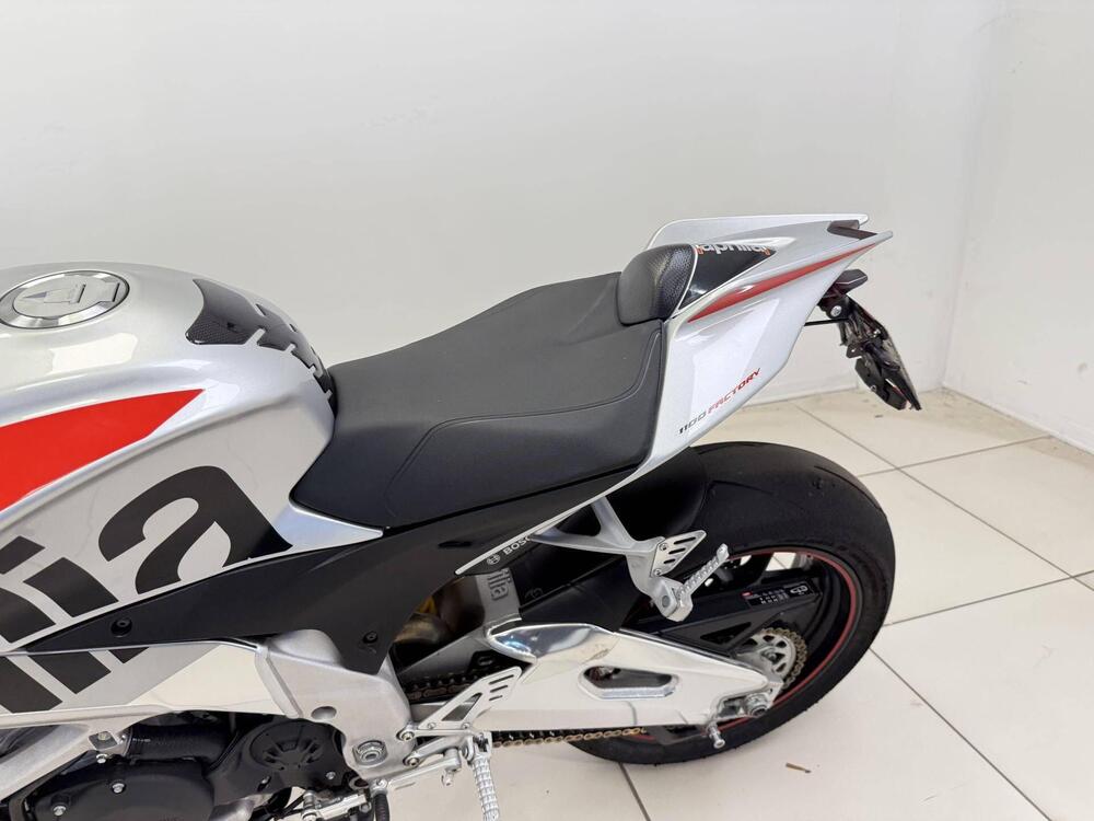 Aprilia Tuono V4 RR (2019 - 20) (17)