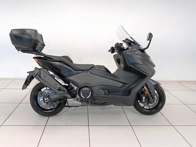 Yamaha T-Max 560 (2022 - 24) usata