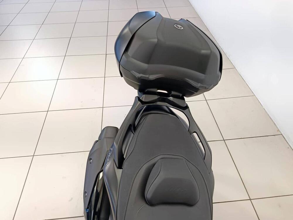 Yamaha T-Max 560 (2022 - 24) (7)