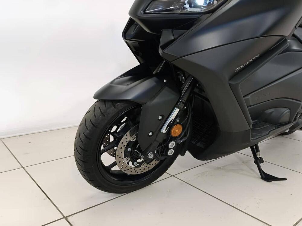 Yamaha T-Max 560 (2022 - 24) (10)
