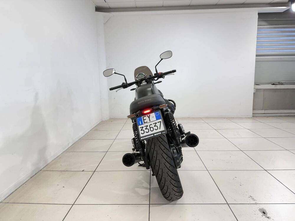 Moto Guzzi V7 850 Stone Special Abs (2021) (7)