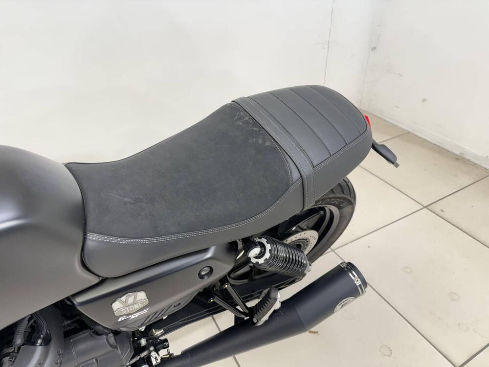 Moto Guzzi V7 850 Stone Special Abs (2021) (9)